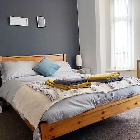 Comfy 4 Bed Home Away From Home Coventry Esterno foto